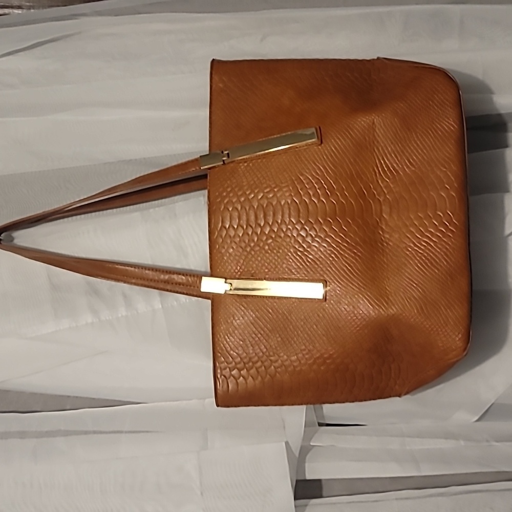 Madison West Large Tote Bag light Brown with golden color Hardware Faux leather